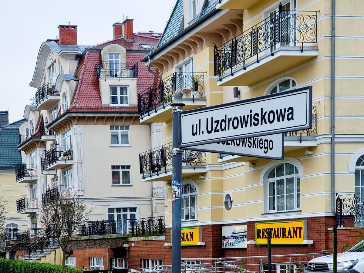 Visit Baltic - Trzy Korony Apartman Swinoujscie Kültér fotó