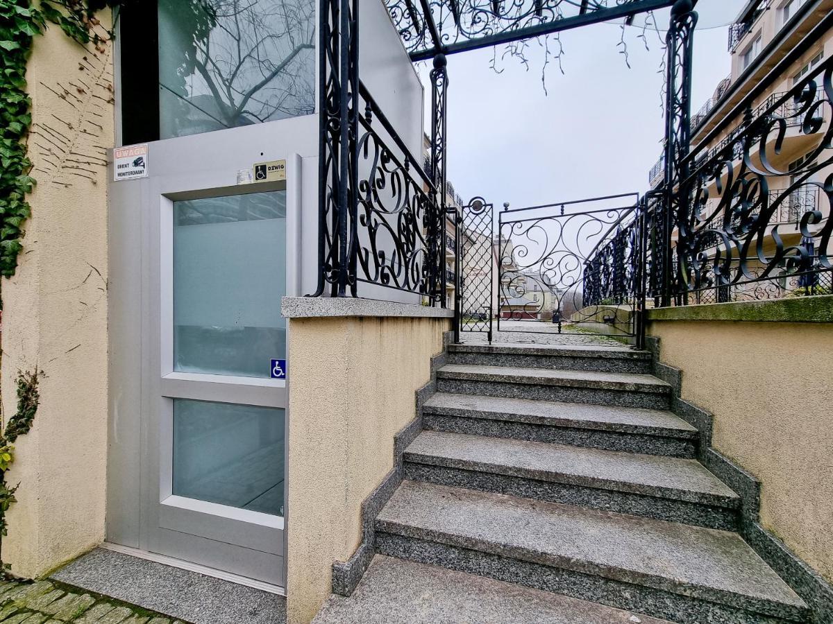 Visit Baltic - Trzy Korony Apartman Swinoujscie Kültér fotó