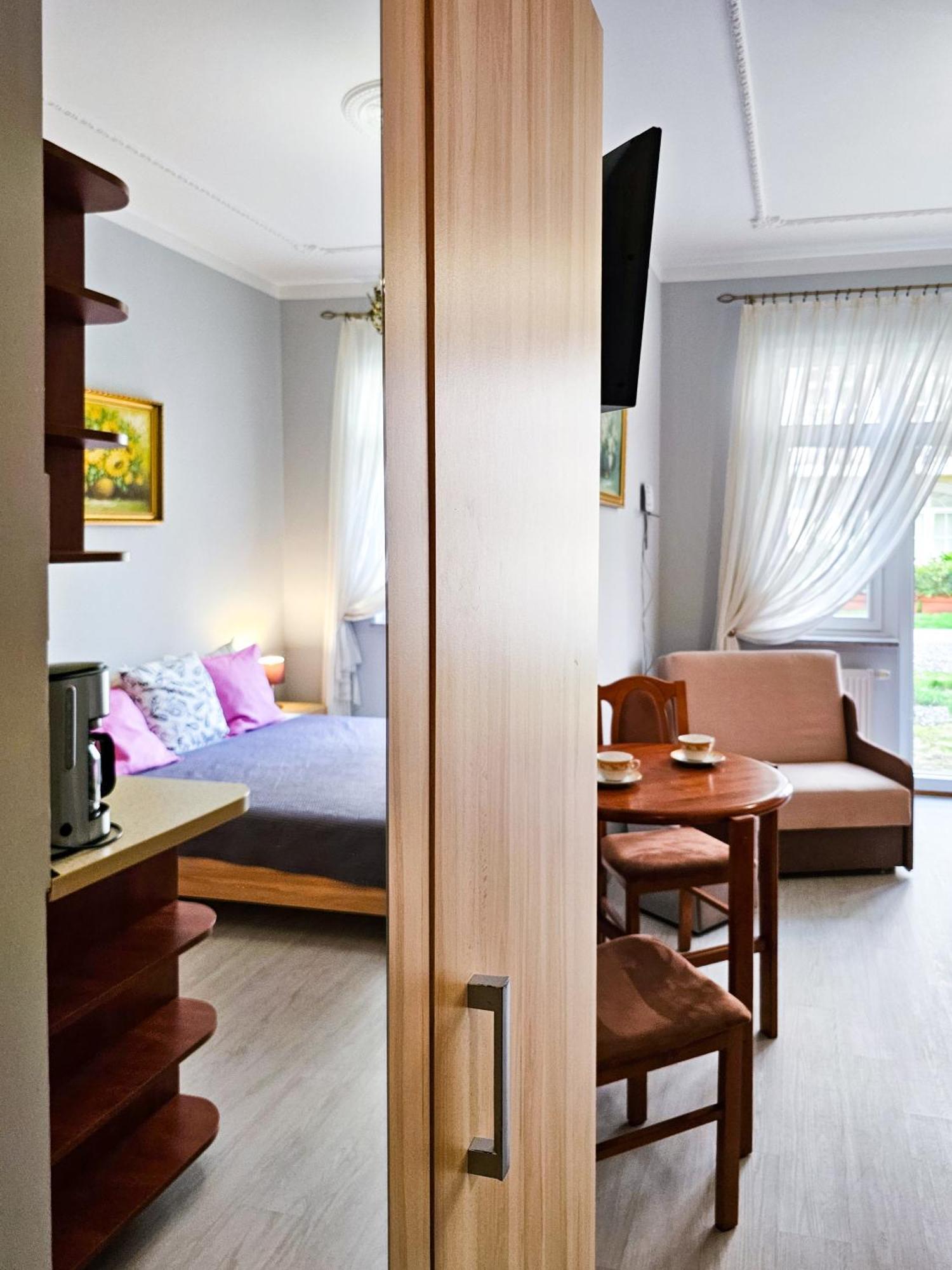 Visit Baltic - Trzy Korony Apartman Swinoujscie Kültér fotó